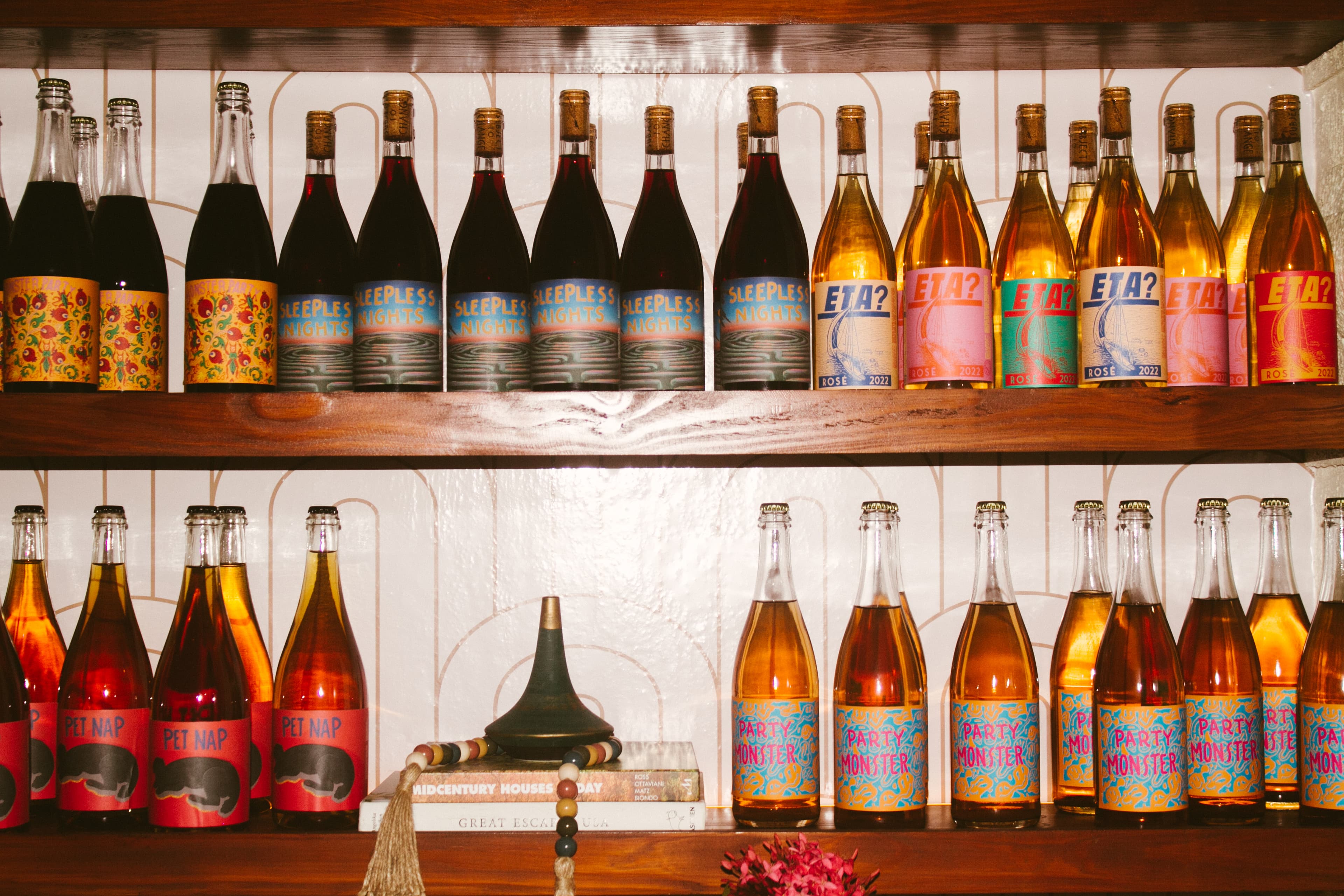 Wine bottle shelf